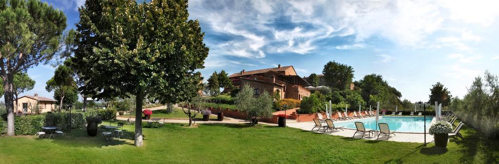 ホテル Borgo Tre Rose Valiano エクステリア 写真