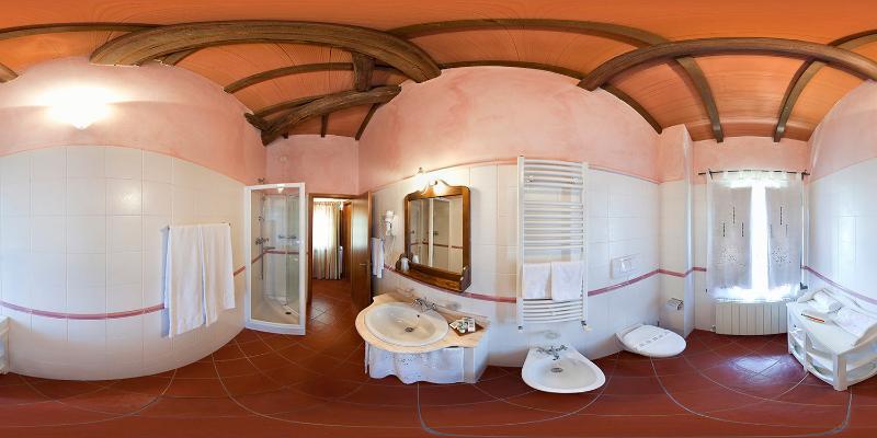 ホテル Borgo Tre Rose Valiano エクステリア 写真